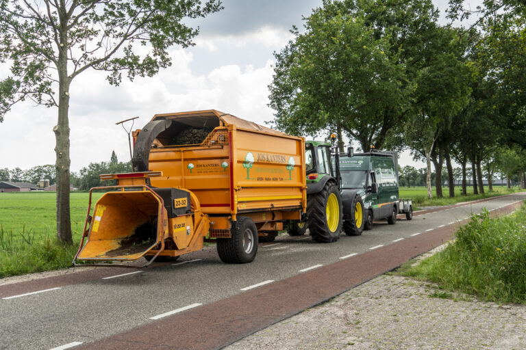 Grondman incl. tractor rijbewijs Vactures van Jos Kanters Groenvoorziening Grondman incl. tractor rijbewijs Vactures van Jos Kanters Groenvoorziening